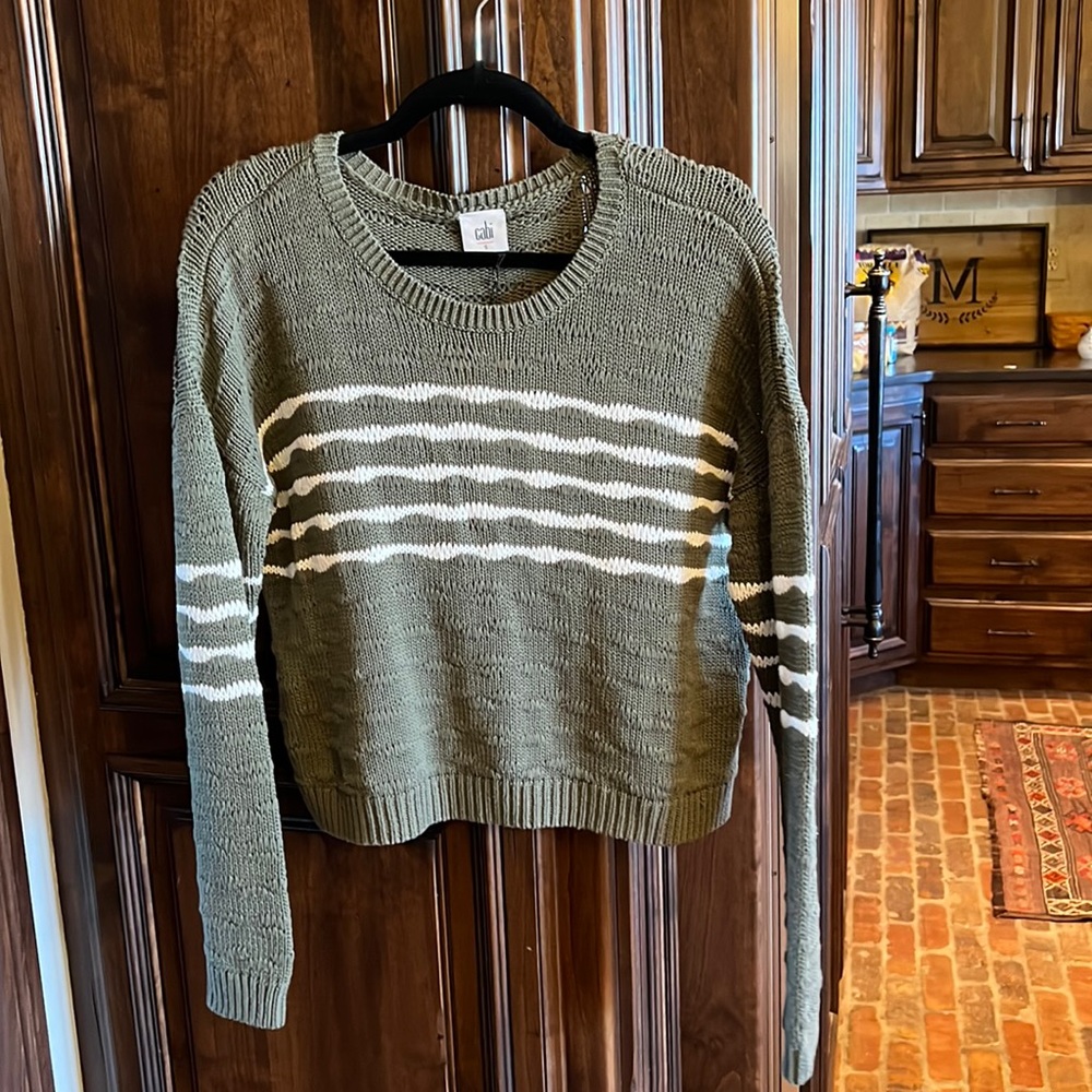 Cabi scout pullover